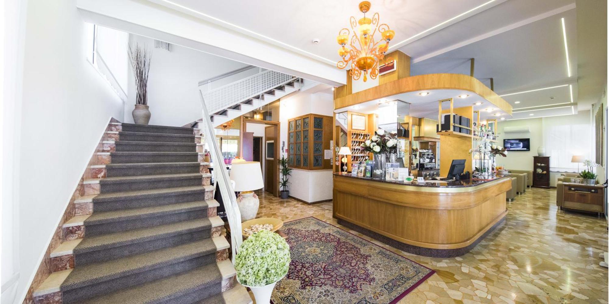 Hotel Touring 3*